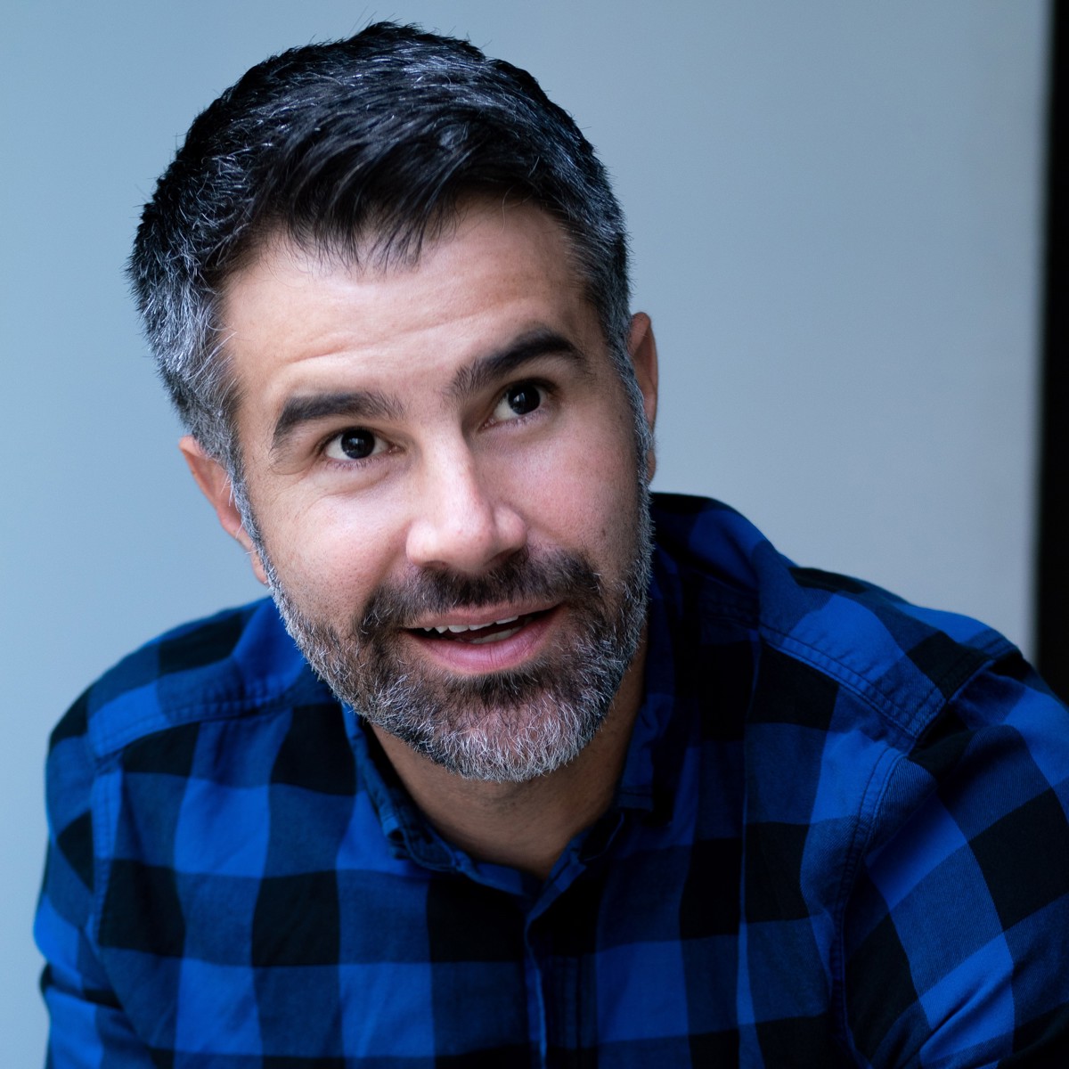 Bernardo Cubria playwright headshot